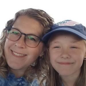 Meet your Posher, Laurie